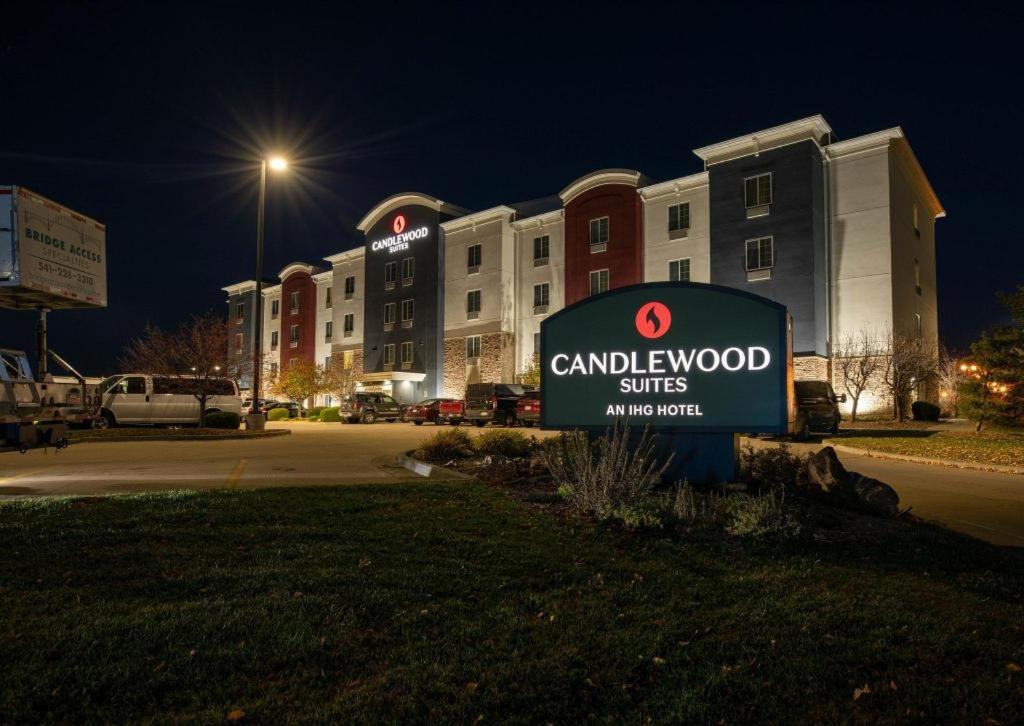 Candlewood Suites Saint Joseph By Ihg Eksteriør billede