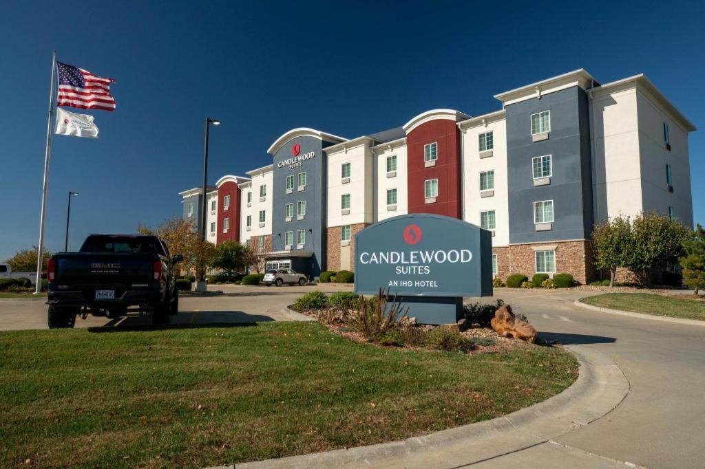 Candlewood Suites Saint Joseph By Ihg Eksteriør billede