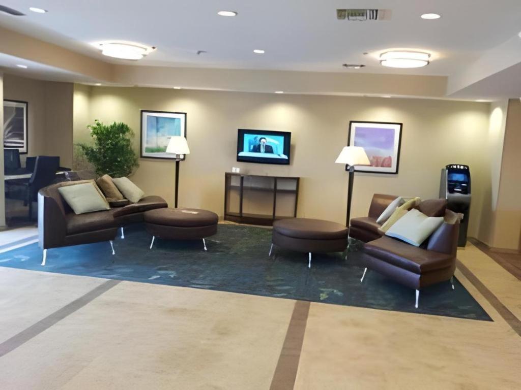 Candlewood Suites Saint Joseph By Ihg Eksteriør billede