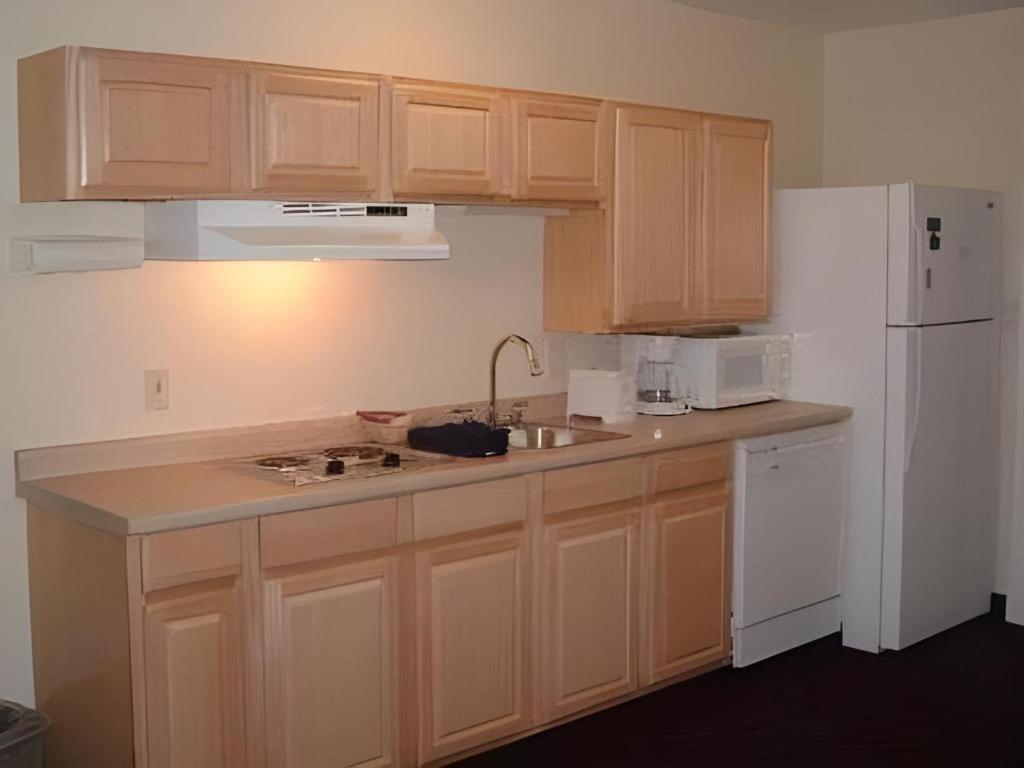 Candlewood Suites Saint Joseph By Ihg Eksteriør billede