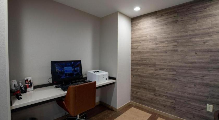 Candlewood Suites Saint Joseph By Ihg Eksteriør billede