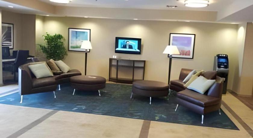 Candlewood Suites Saint Joseph By Ihg Eksteriør billede