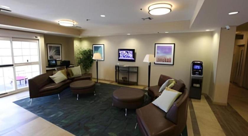 Candlewood Suites Saint Joseph By Ihg Eksteriør billede