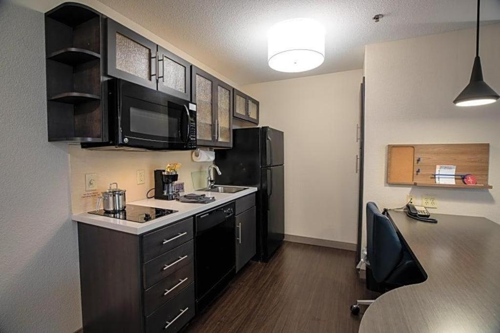 Candlewood Suites Saint Joseph By Ihg Eksteriør billede