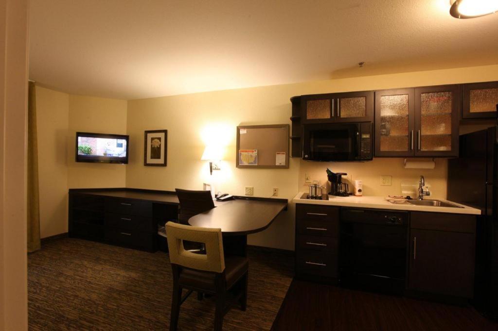Candlewood Suites Saint Joseph By Ihg Eksteriør billede